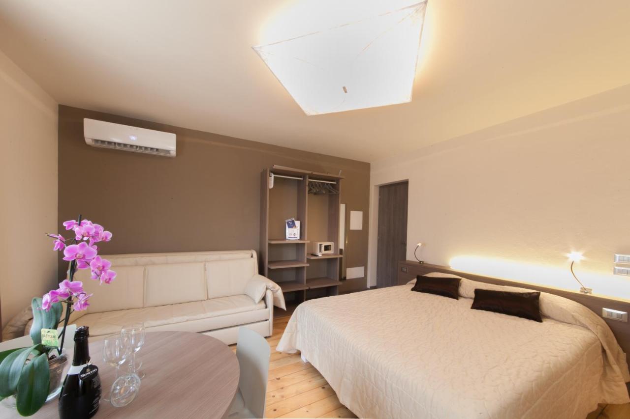 International Rooms & Apartments Sirmione Kültér fotó