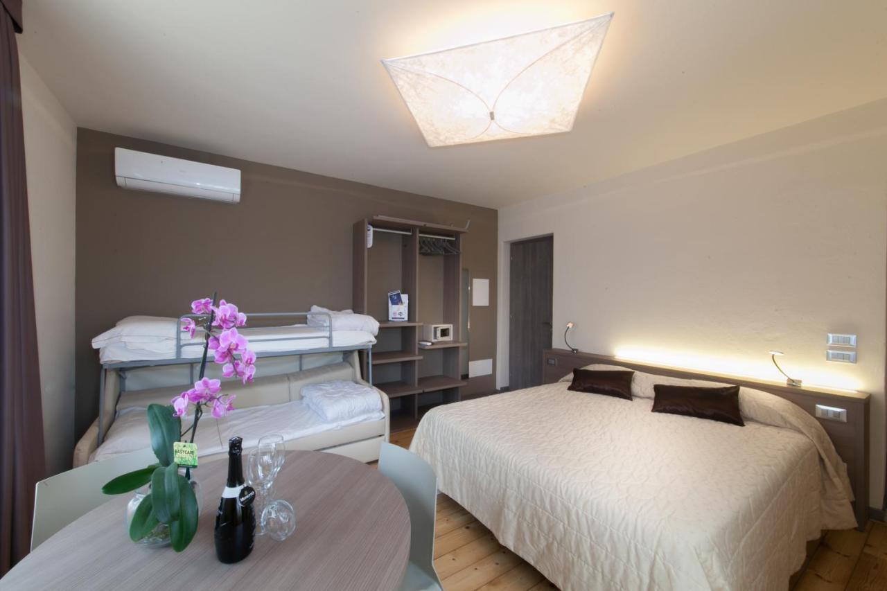 International Rooms & Apartments Sirmione Kültér fotó