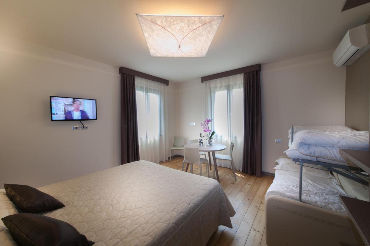 International Rooms & Apartments Sirmione Kültér fotó
