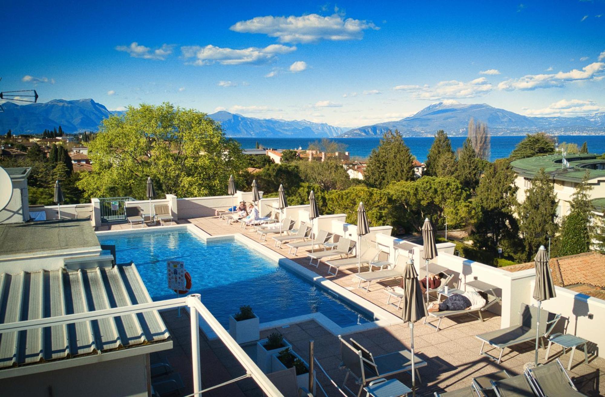 International Rooms & Apartments Sirmione Kültér fotó